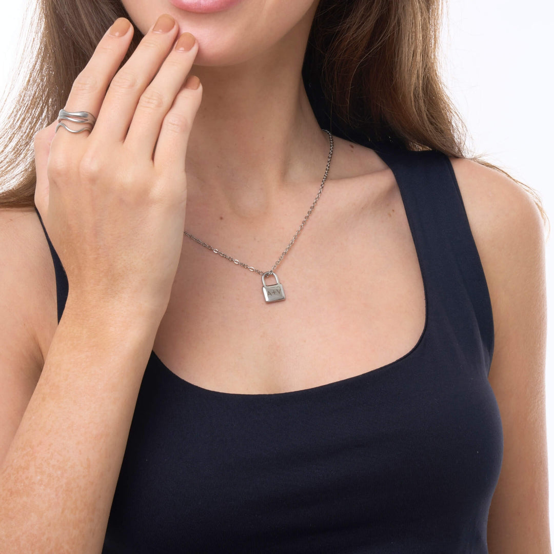 Collana con ciondolo personalizzata