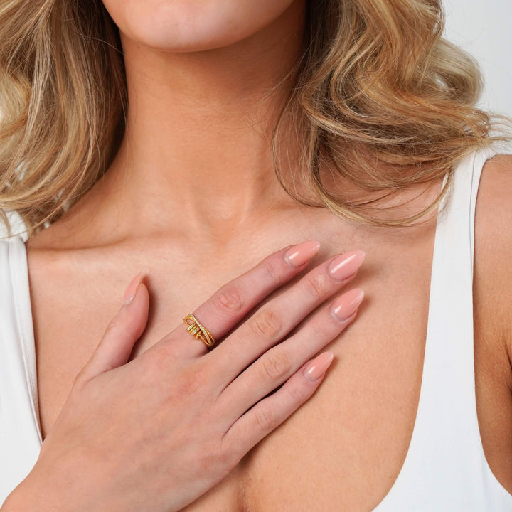 Anello con nodo eterno